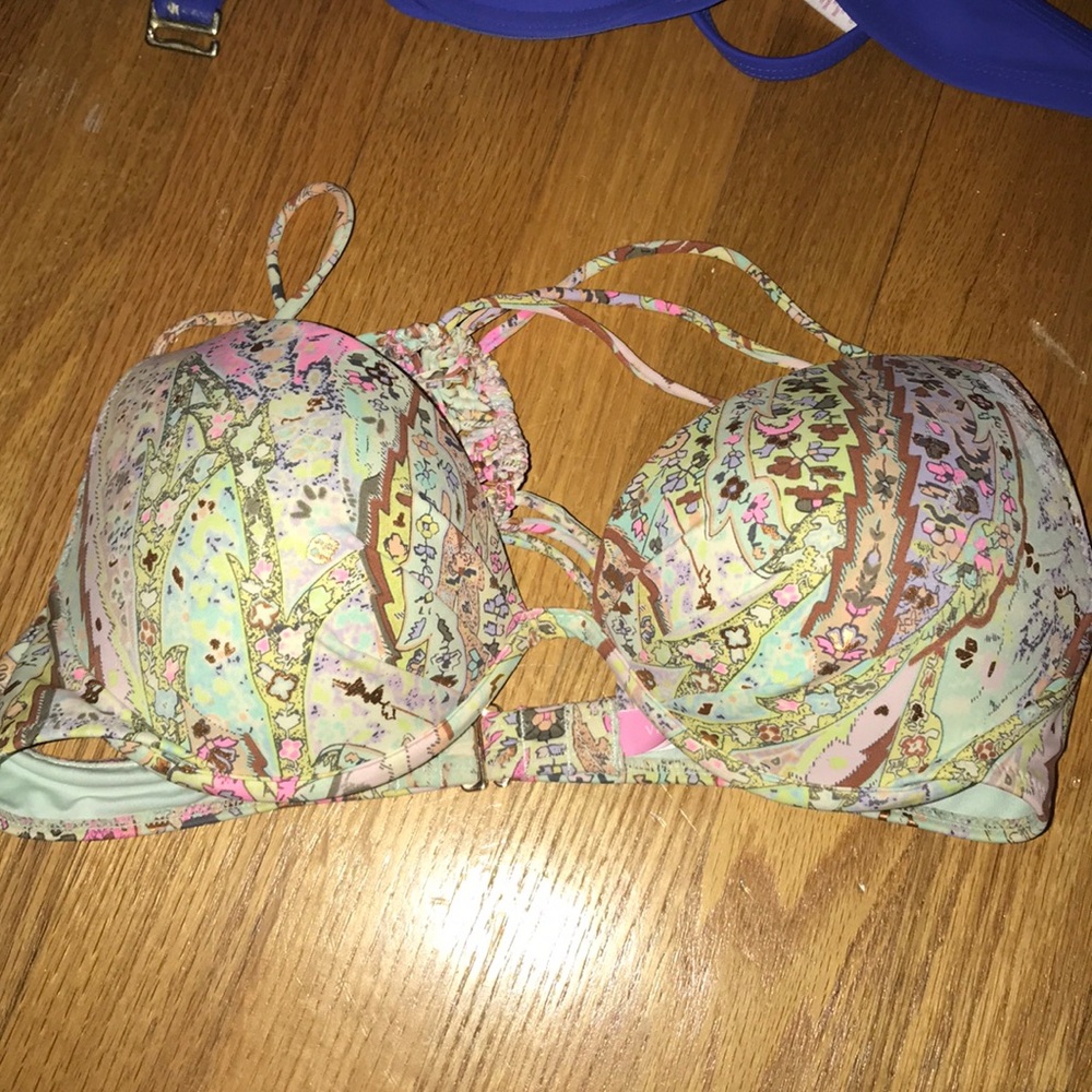 Victoria’s Secret Bathingsuit top with cool back